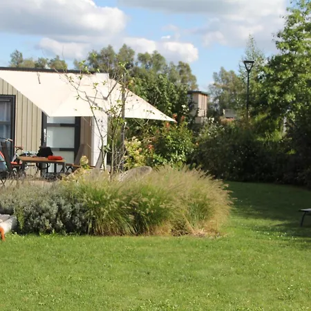 Marina Strandbad Inseltraum Mit Zaun Haus Nr 83 Semesterbostad *